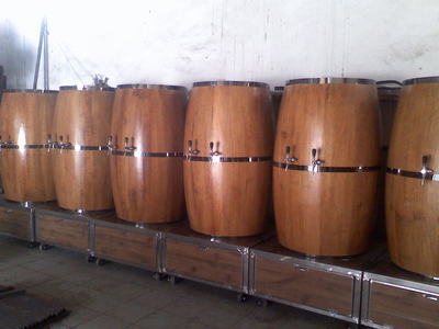 釀酒設(shè)備_孟云榮